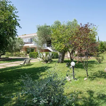Villa Stone Made Seaside Nikiti (Sithonia)